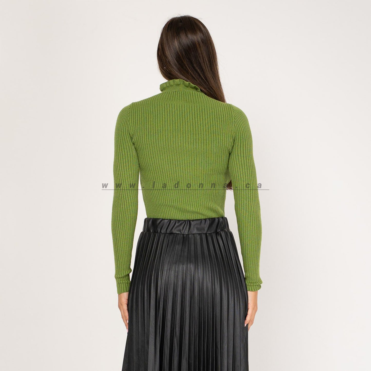 LONG SLEEVE GREEN SWEATER