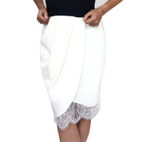 AIRPORT CASUAL WHITE LACE MINI SKIRT